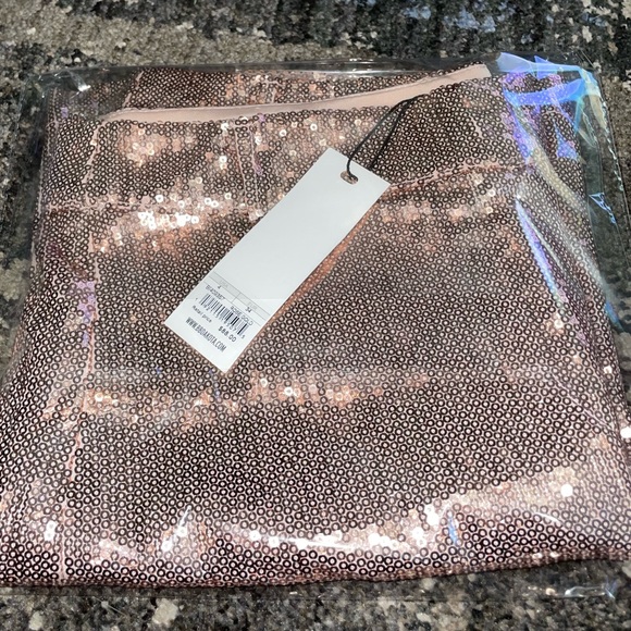 NWT - BB Dakota Women’s Sequined Rose Gold Skirt (Multiple Sizes, Polyester) - Picture 3 of 8